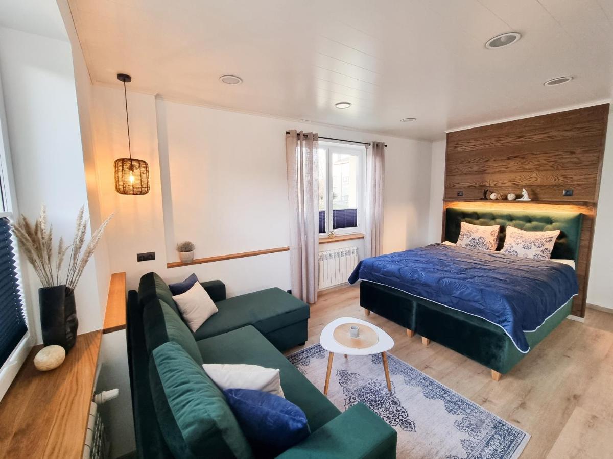 Kristella Kesklinna Apartment Hapsal Exteriör bild